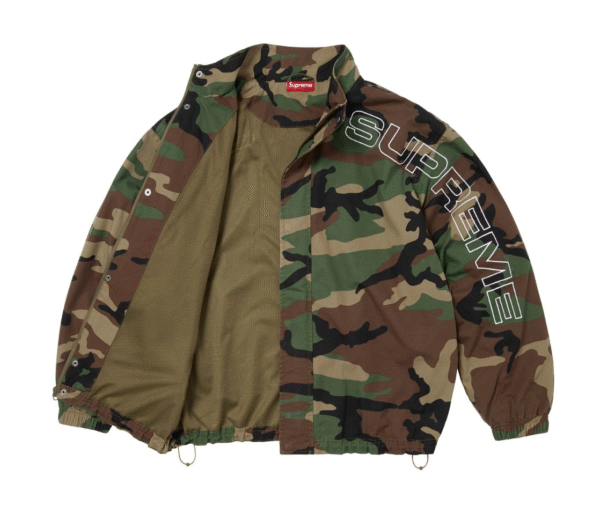 Conjunto Supreme Spellout Embroidered Ripstop Camuflado
