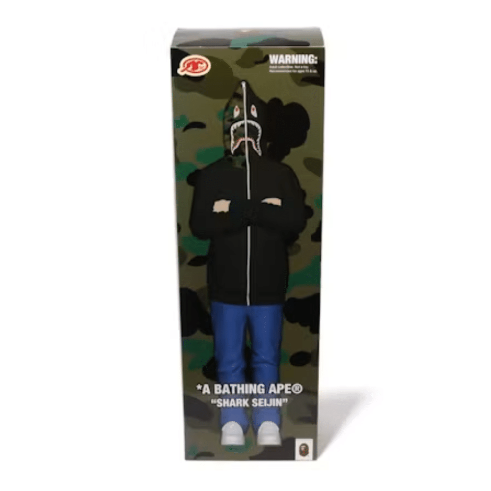 Boneco Bape Shark Seijin Preto